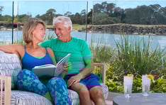 MPGL-Poolside-Couple-Book-Reading